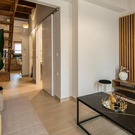 Azora Apartament *